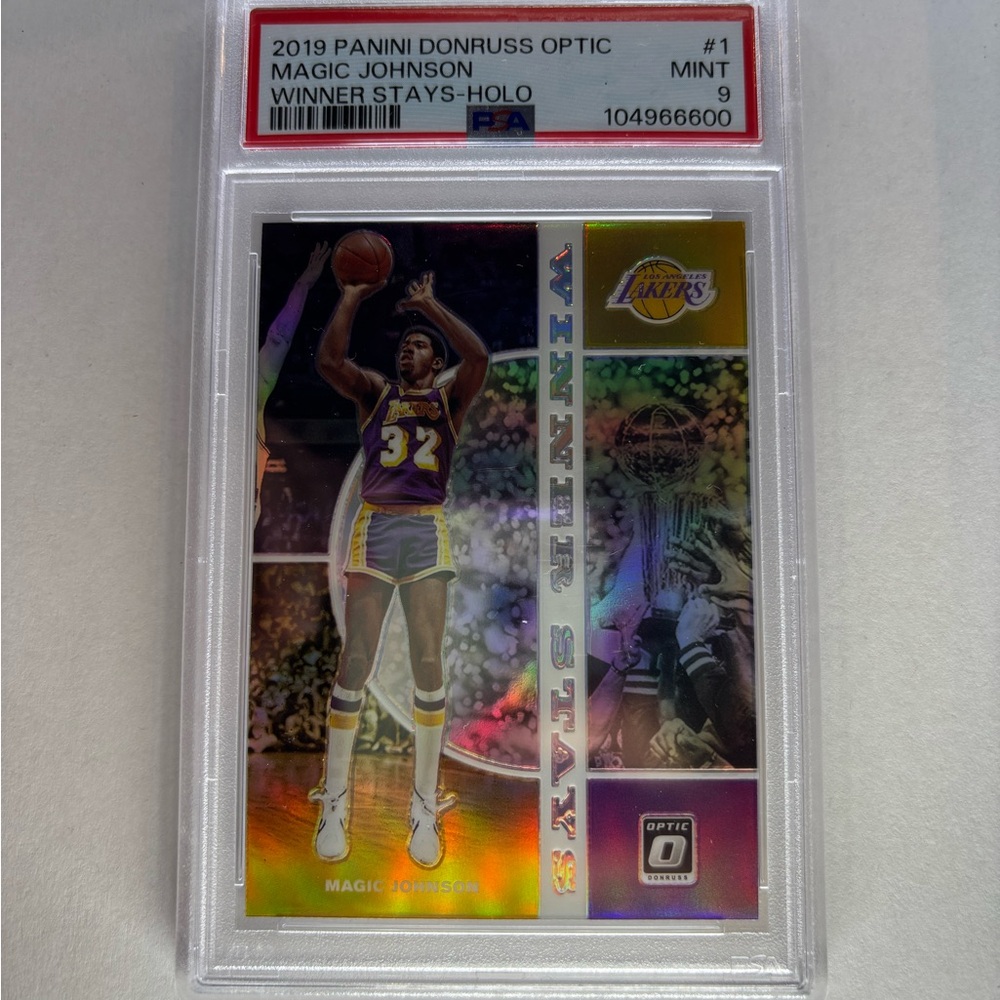 2019 PANINI DONRUSS OPTIC WINNER STAYS #1 MAGIC JOHNSON WINNER STAYS-HOLO